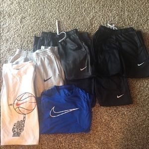Boys Medium Nike lot